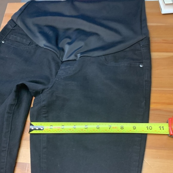 Thyme Maternity Black Slim Fit Jeans - Picture 5 of 10